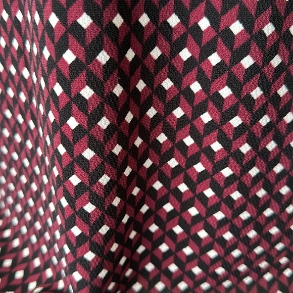 MICHAEL KORS Burgundy Flutter Sleeve Top Size Medium - Picture 7 of 11